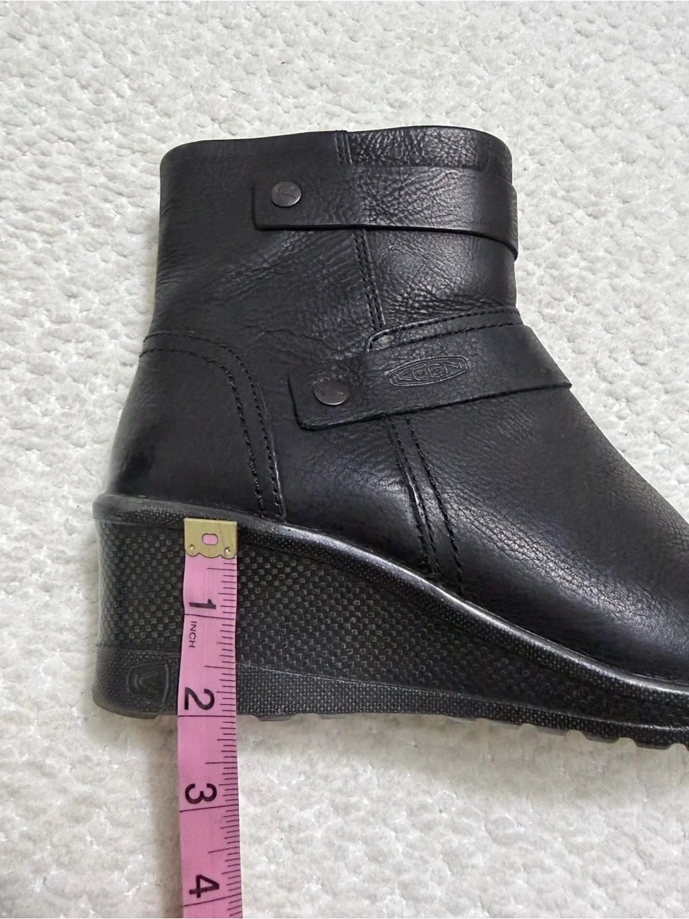 KEEN Black Leather Side Zip Kate Wedge Ankle Boots Women’s Size 8.5